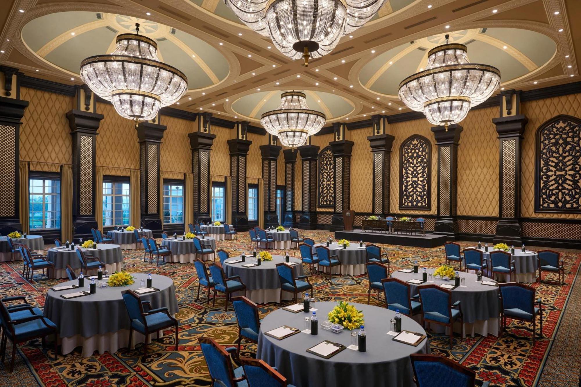 Itc Grand Bharat, A Luxury Collection Retreat, Gurgaon, New Delhi Capital Region Hotel Exterior photo